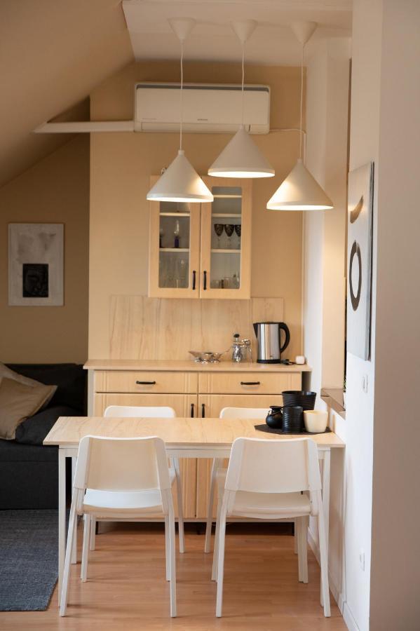 Studio 953 - Your Peace Of Mind, Ac & Parking Budapest Eksteriør billede