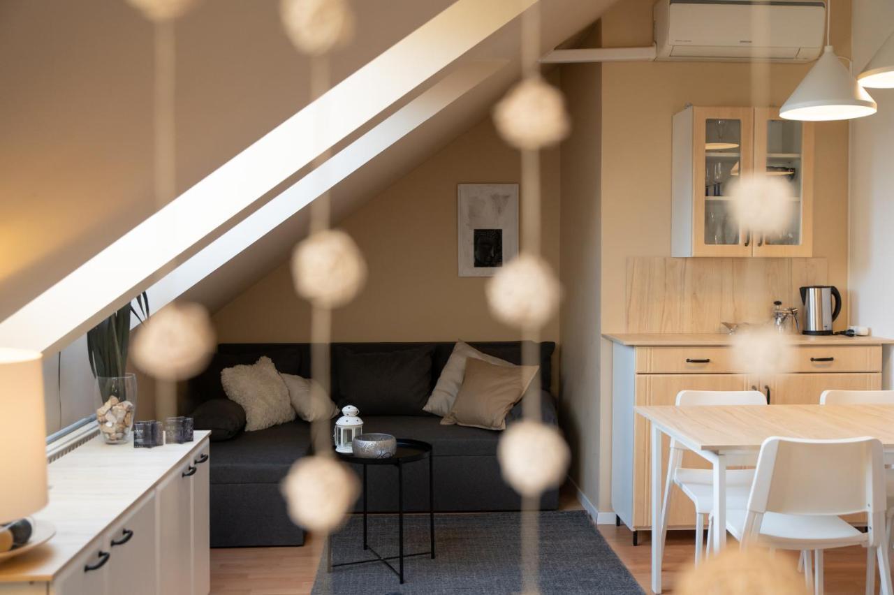 Studio 953 - Your Peace Of Mind, Ac & Parking Budapest Eksteriør billede